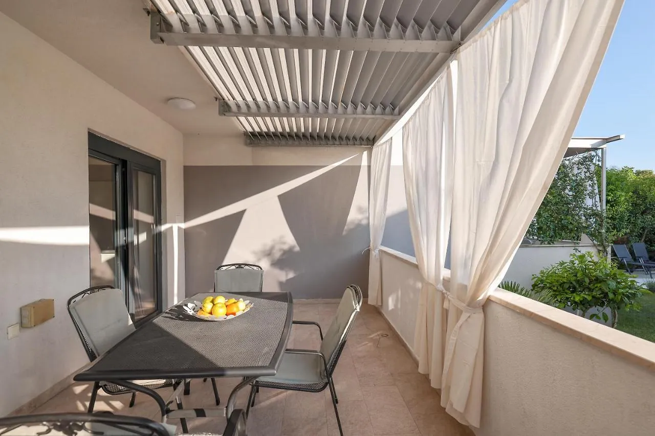 Apartments Mato Zadar