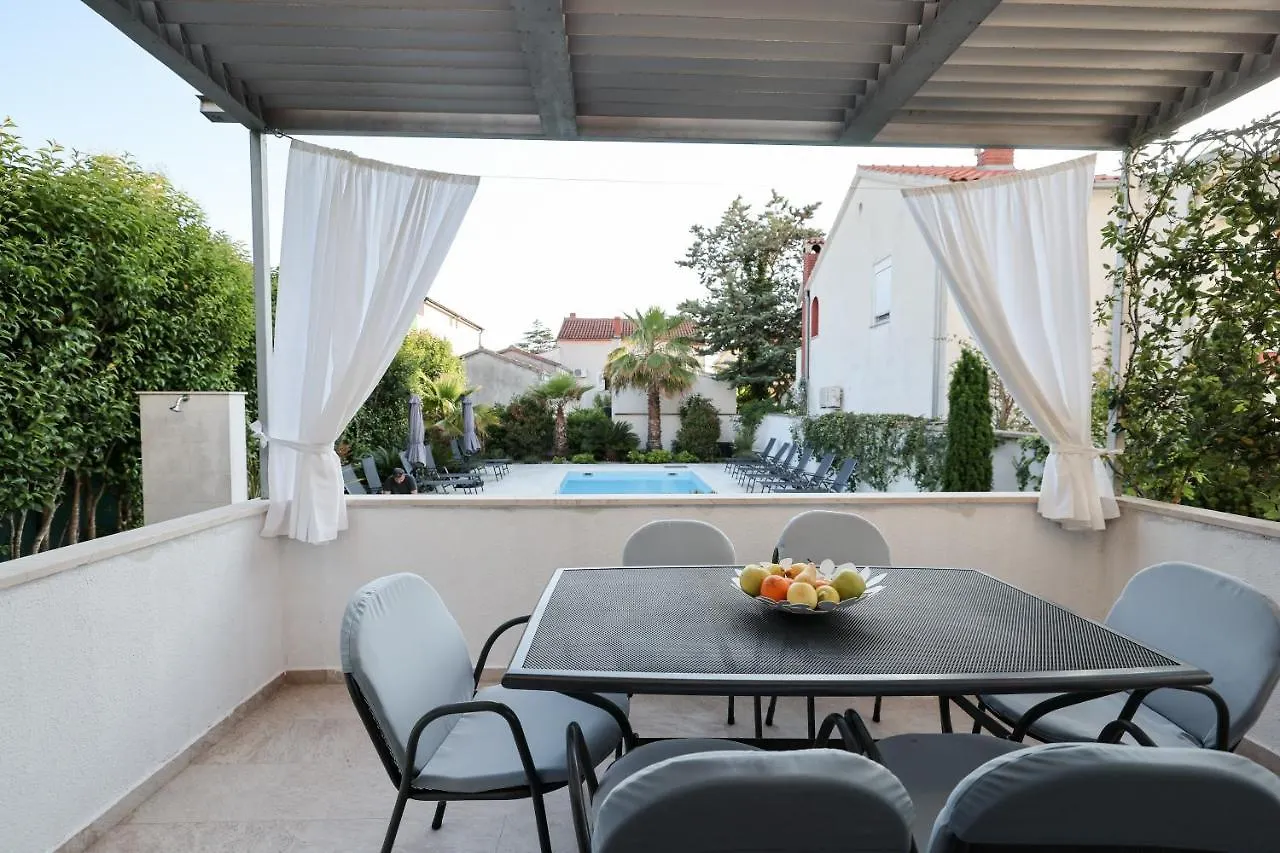 Apartments Mato Zadar