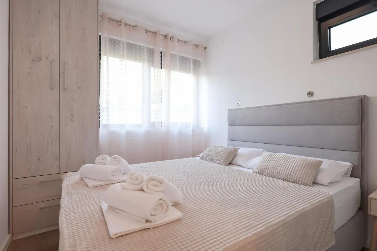 Apartments Mato Zadar