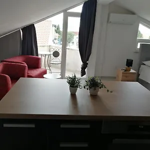  Apartment Milka